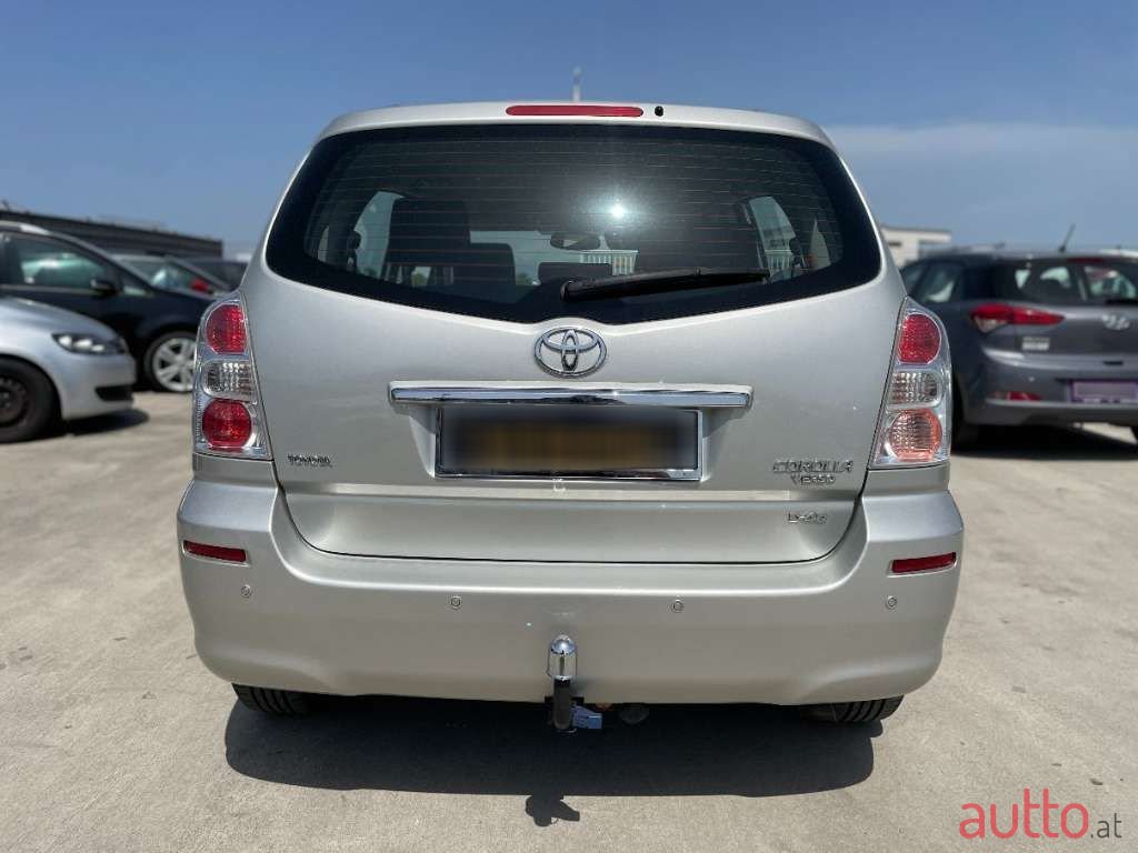 2008' Toyota Corolla photo #4