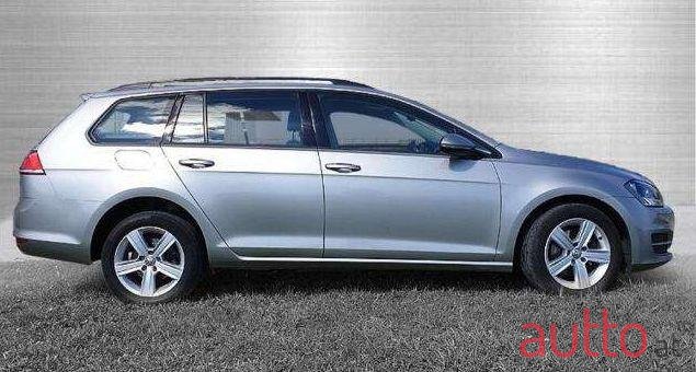 2014' Volkswagen Golf photo #2