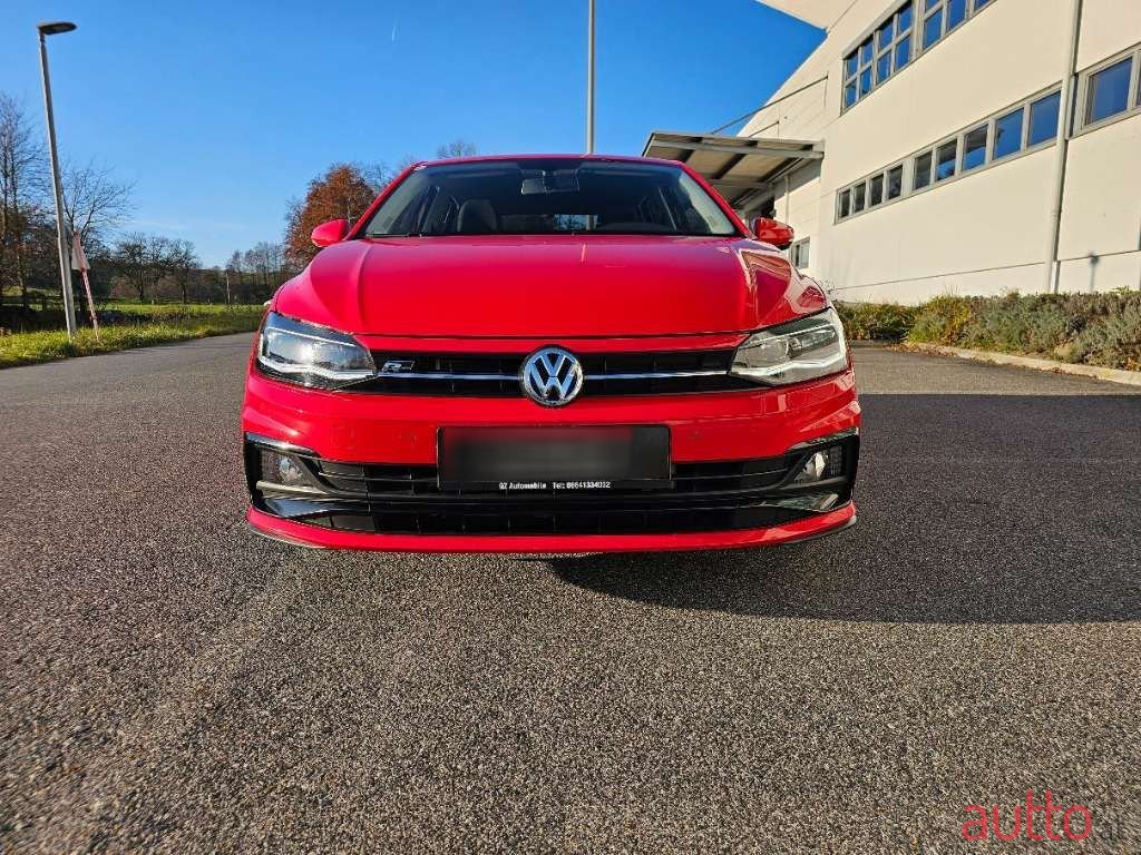 2019' Volkswagen Polo photo #2