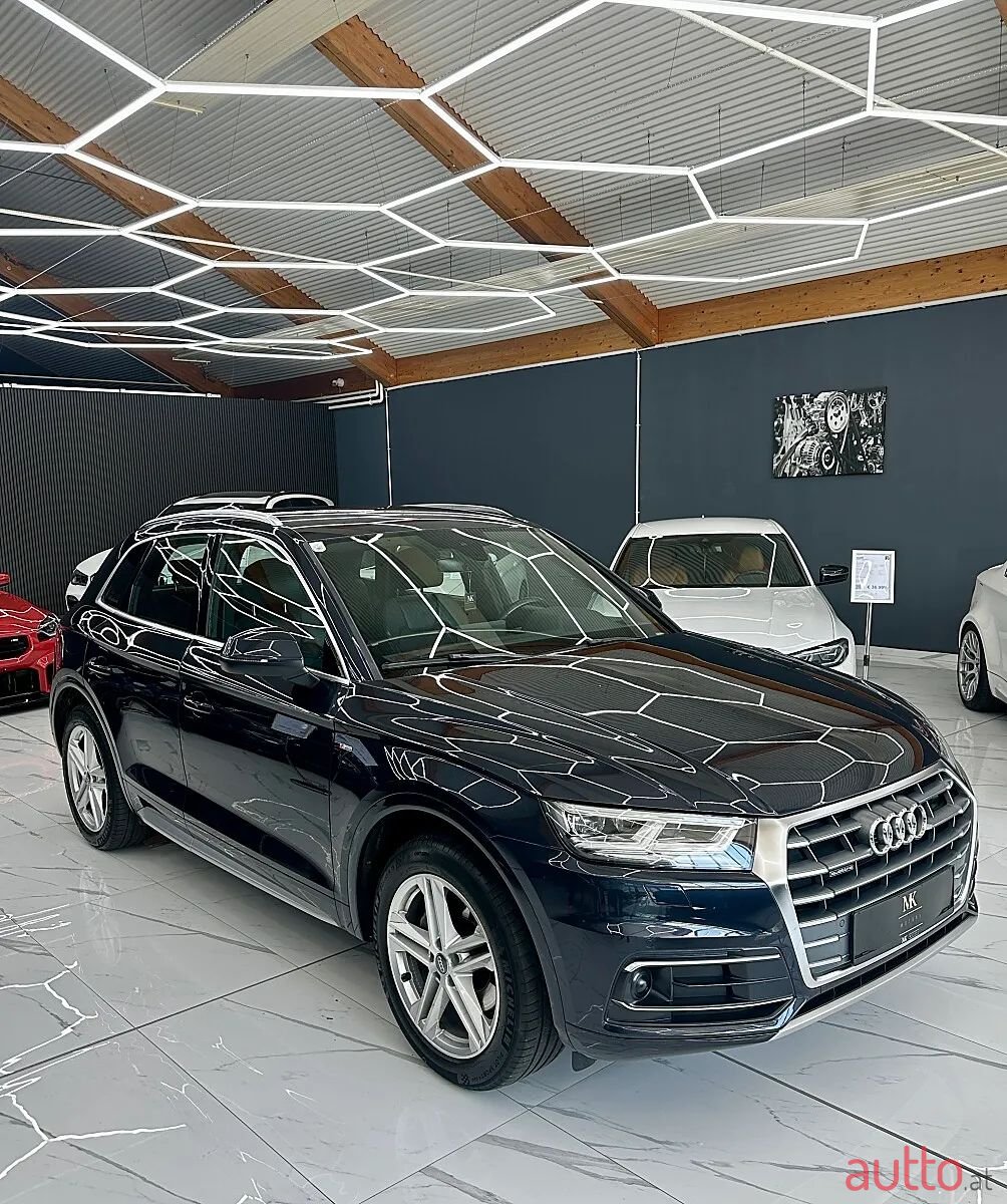 2019' Audi Q5 photo #3