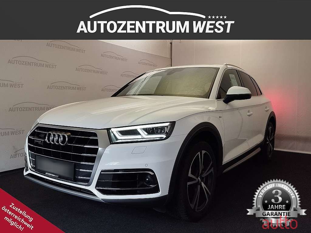 2020' Audi Q5 photo #1