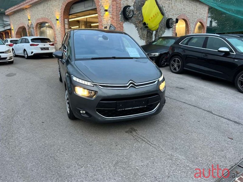 2014' Citroen C4 Picasso photo #6