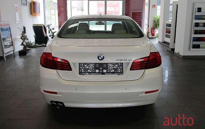 2013' BMW 5Er-Reihe photo #1