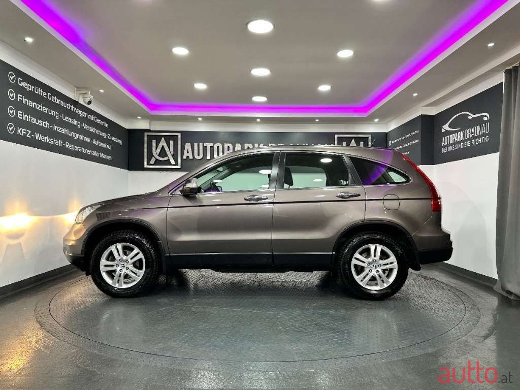 2010' Honda CR-V photo #3