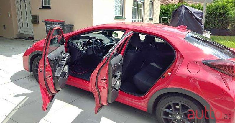 2015' Honda Civic photo #2