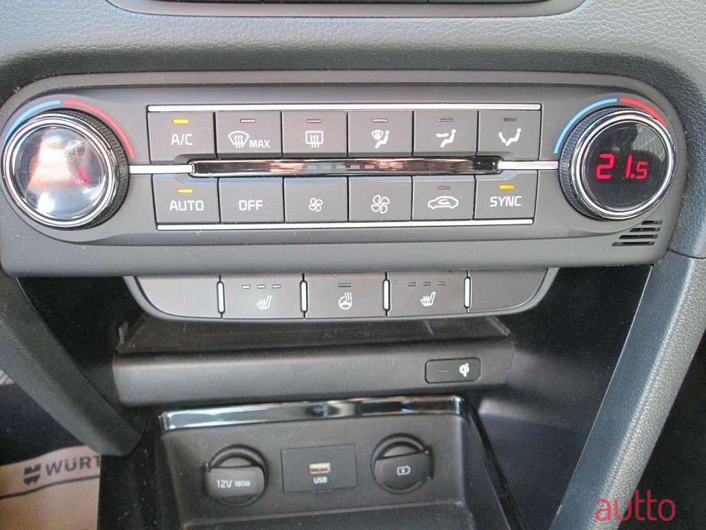 2021' Kia Ceed photo #5