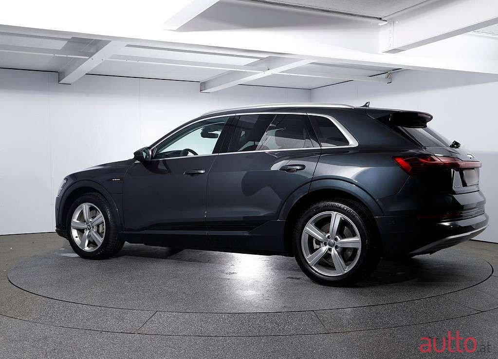 2020' Audi e-tron photo #3