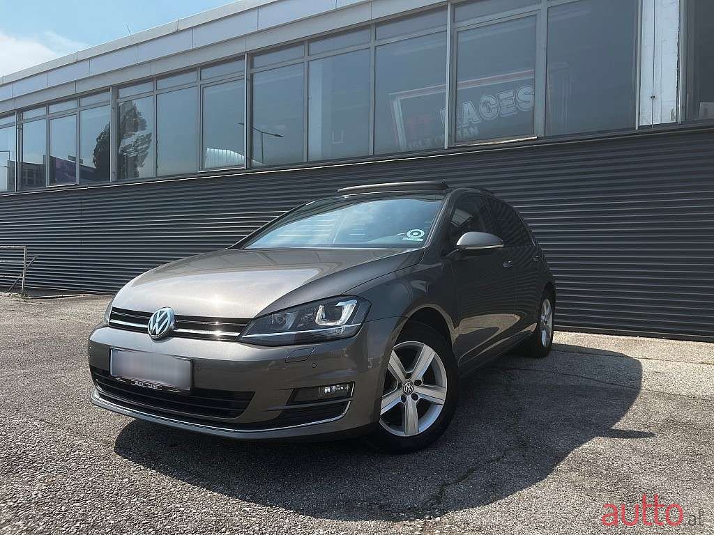 2015' Volkswagen Golf photo #1
