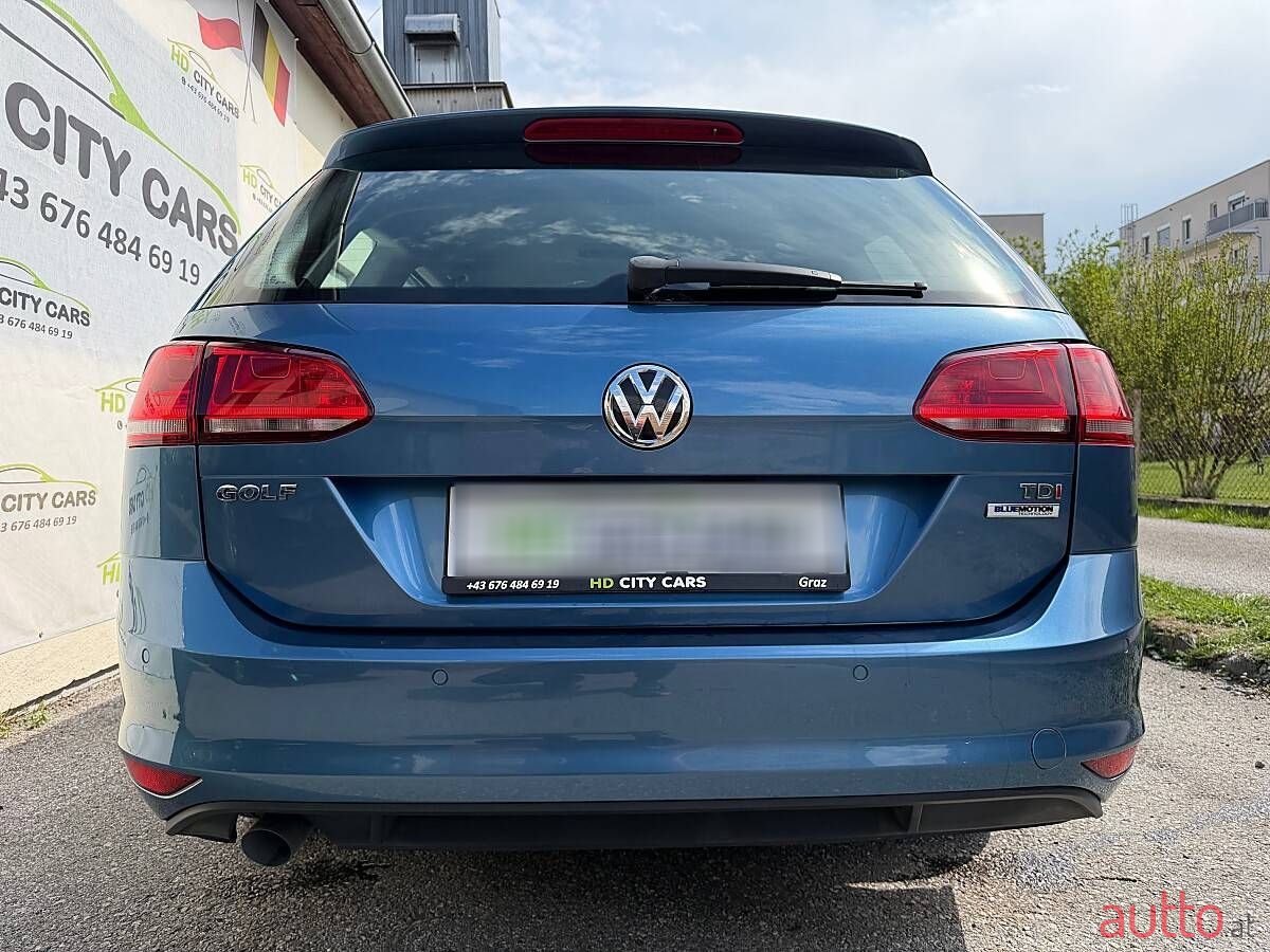 2015' Volkswagen Golf photo #5