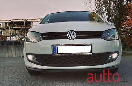 2013' Volkswagen Polo photo #2