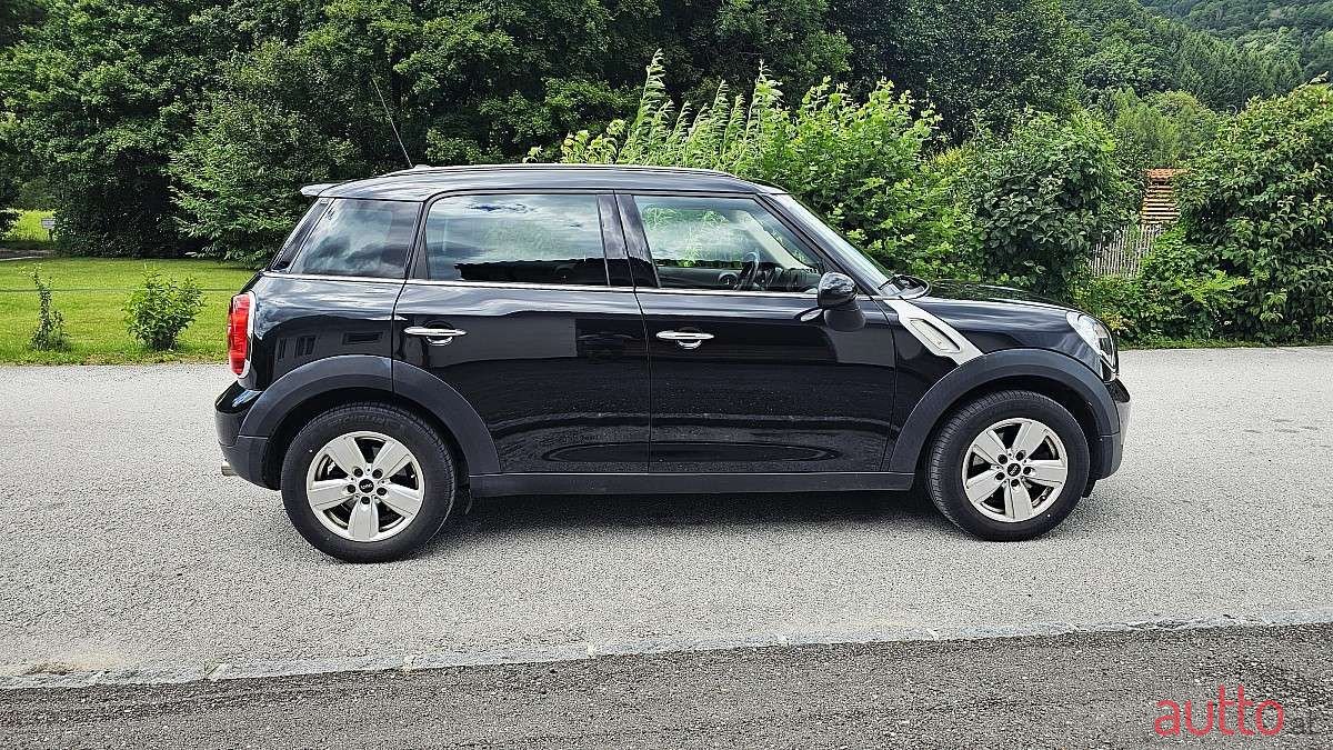 2017' MINI Countryman photo #6
