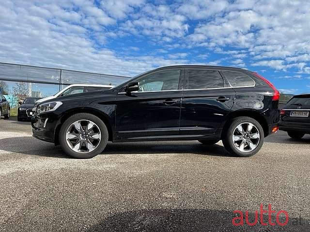 2015' Volvo XC60 photo #2