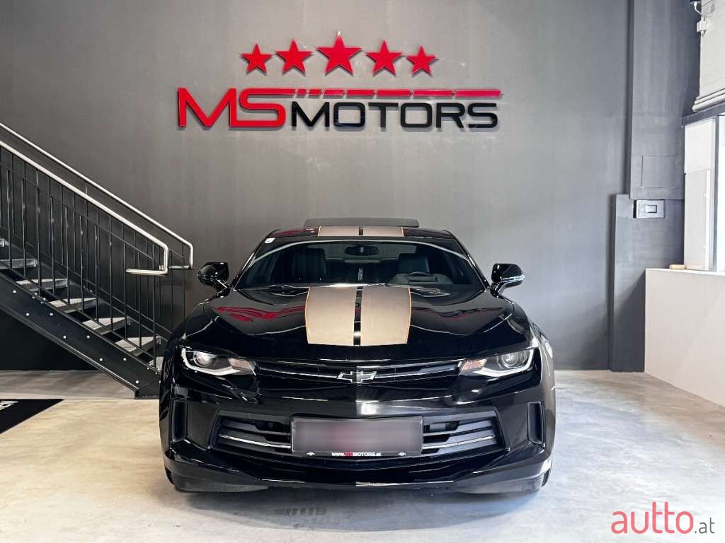 2018' Chevrolet Camaro photo #2