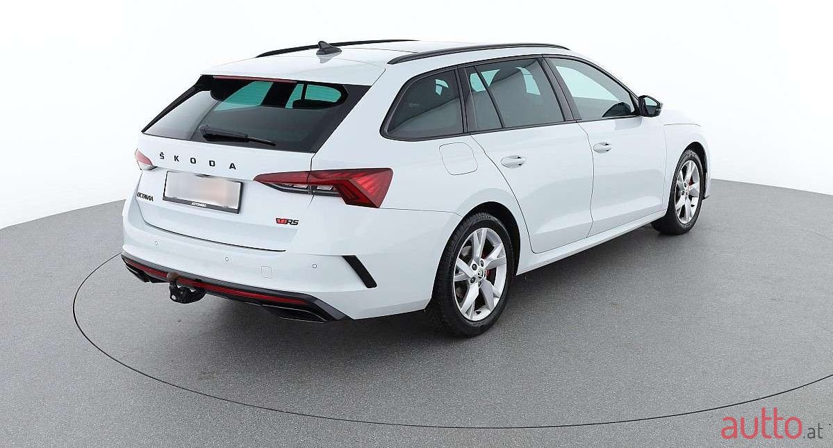 2023' Skoda Octavia photo #5