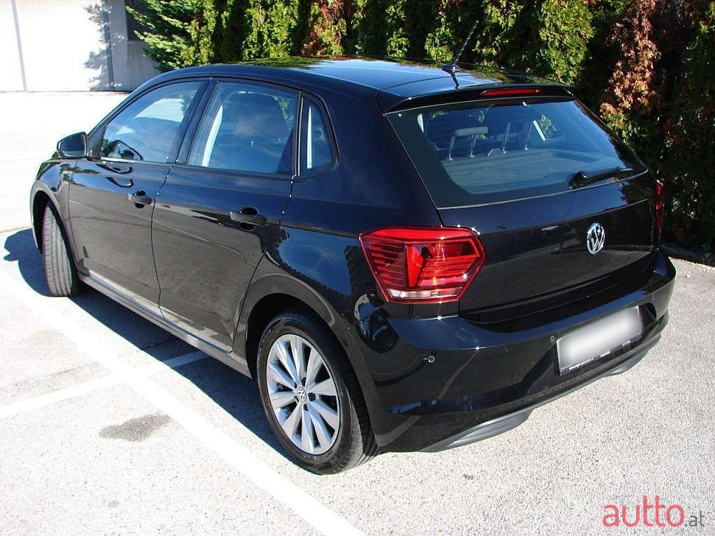 2018' Volkswagen Polo photo #3