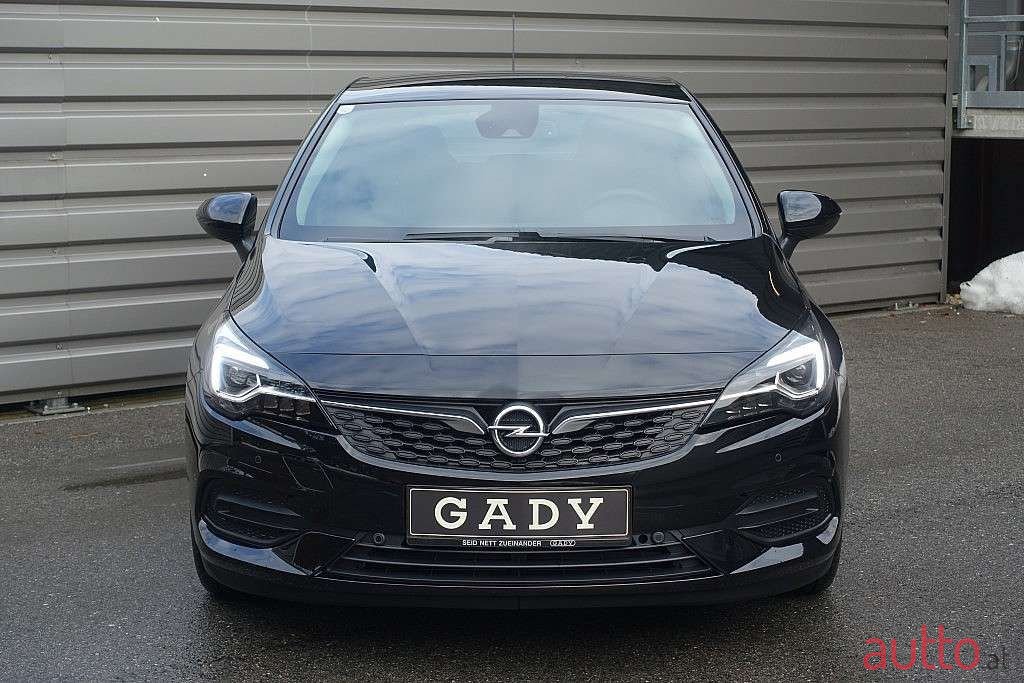 2021' Opel Astra photo #2