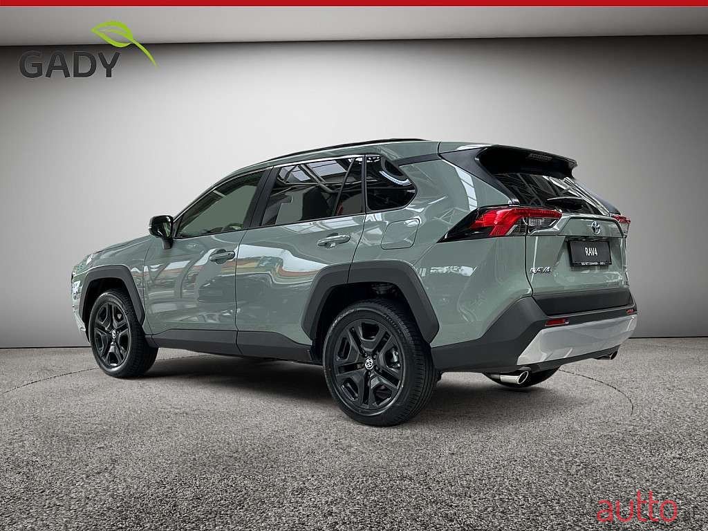 2023' Toyota RAV4 photo #3