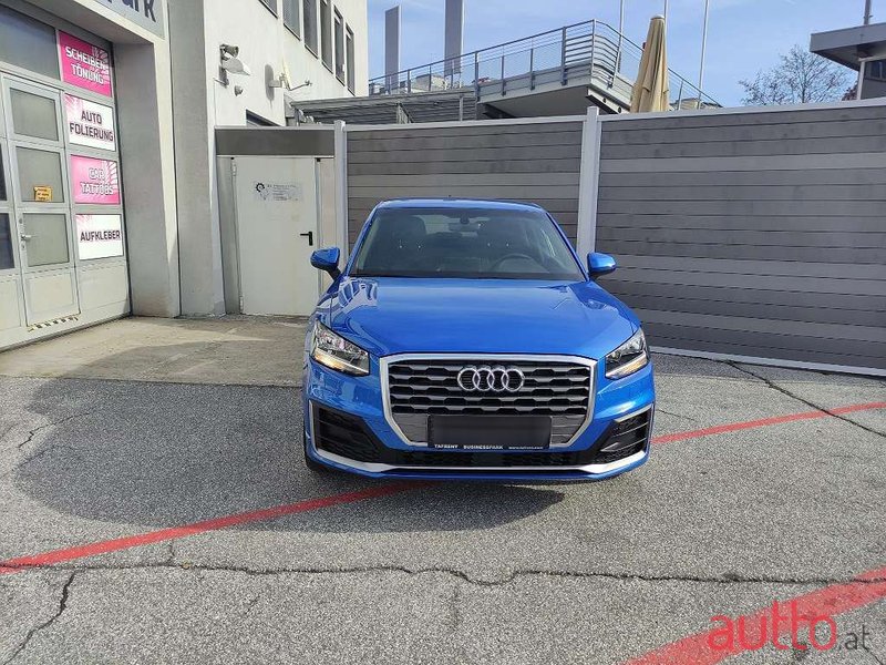 2019' Audi Q2 photo #2