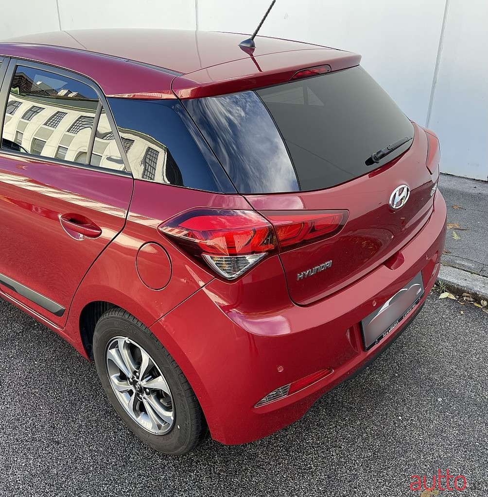 2018' Hyundai i20 photo #3