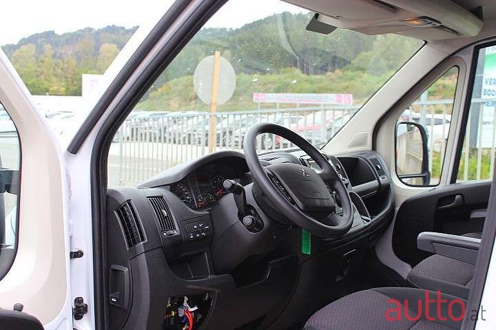2022' Peugeot Boxer photo #2