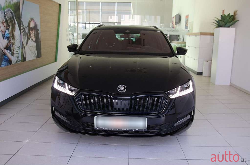 2022' Skoda Octavia photo #2