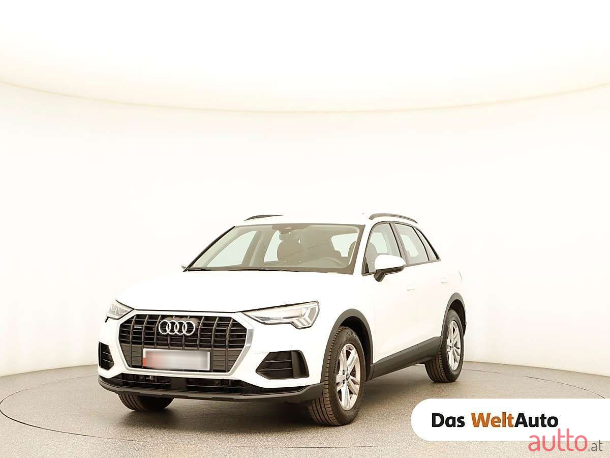 2022' Audi Q3 photo #1