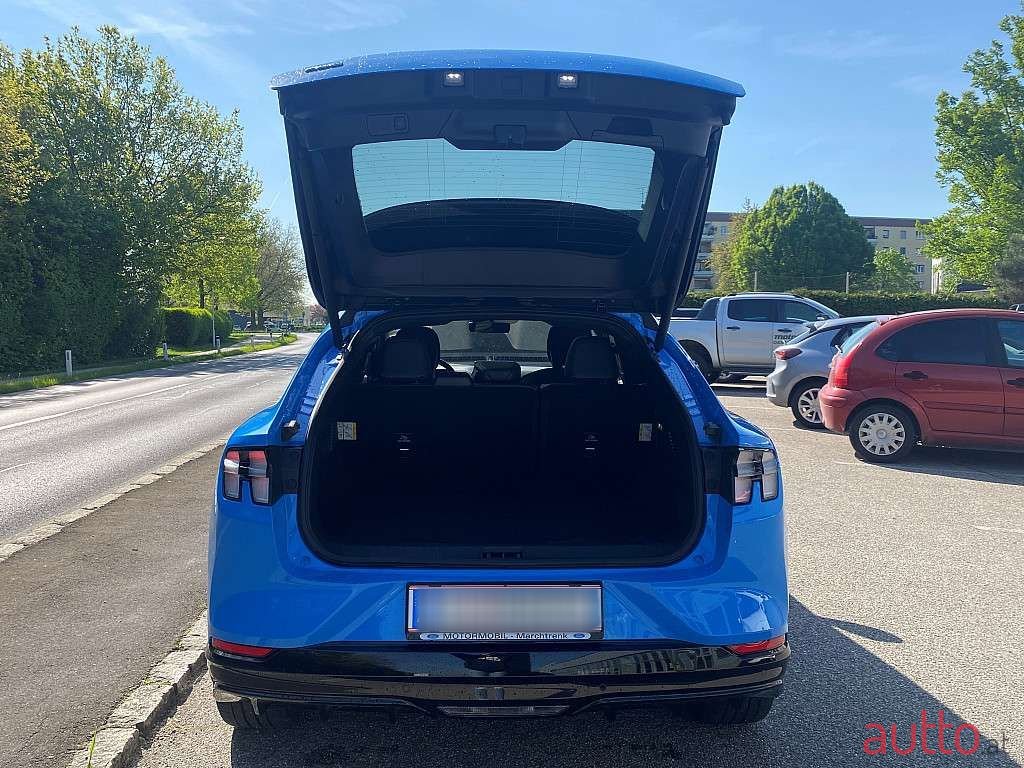 2022' Ford Mustang Mach-E photo #6