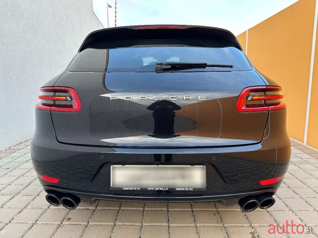 2016' Porsche Macan photo #5