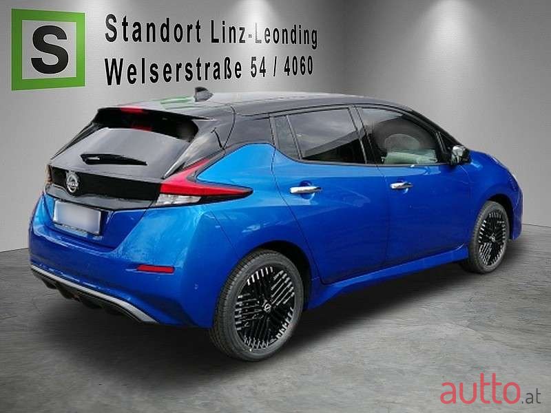 2023' Nissan Leaf photo #3