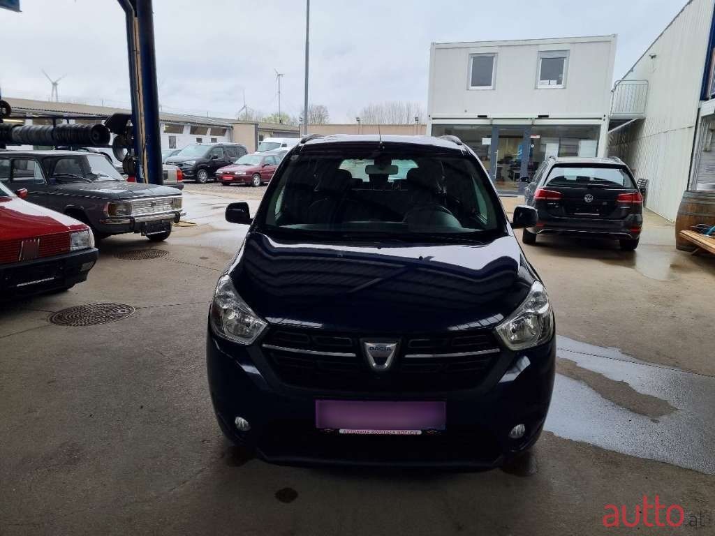 2018' Dacia Lodgy photo #2