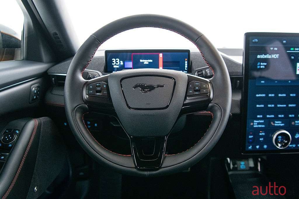 2023' Ford Mustang Mach-E photo #5