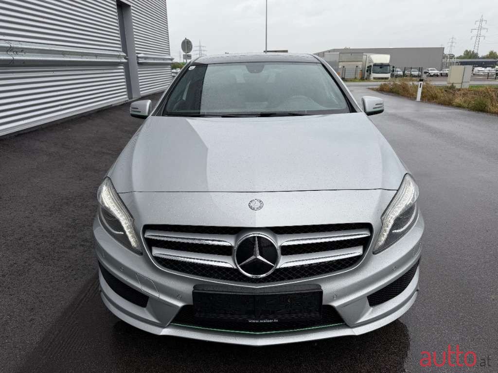 2013' Mercedes-Benz A-Klasse photo #3