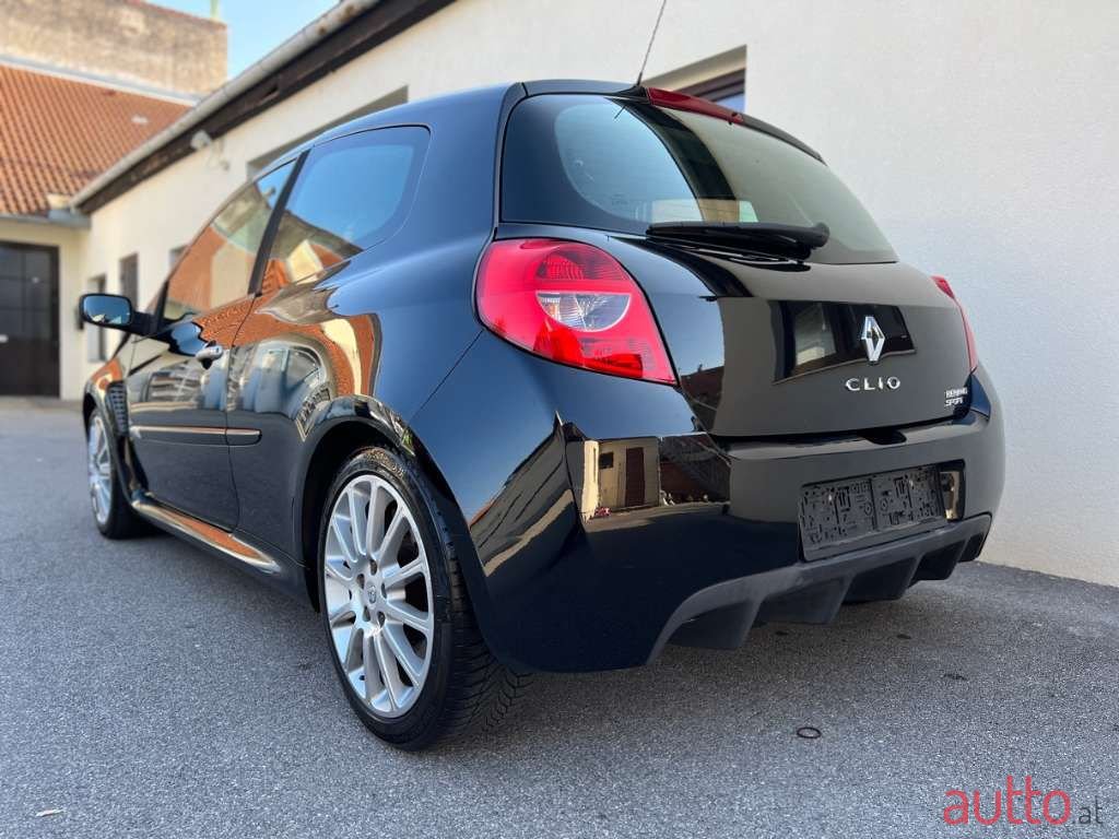 2008' Renault Clio photo #5