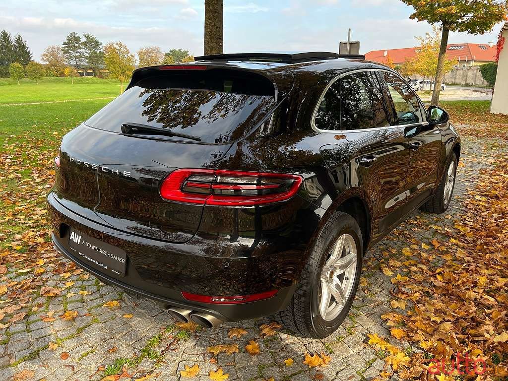 2016' Porsche Macan photo #5