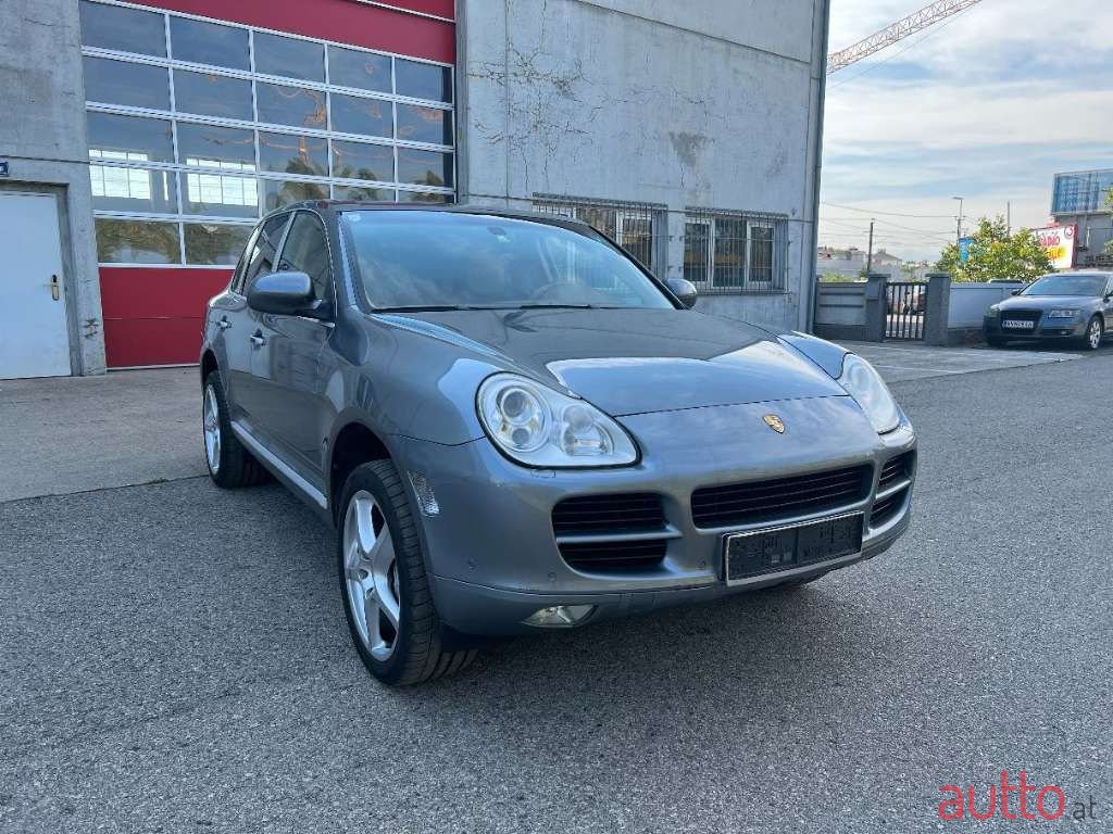 2006' Porsche Cayenne photo #1