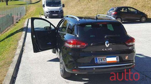 2013' Renault Clio photo #1