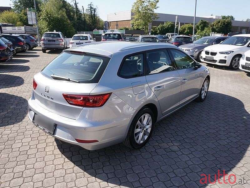 2019' SEAT Leon photo #3