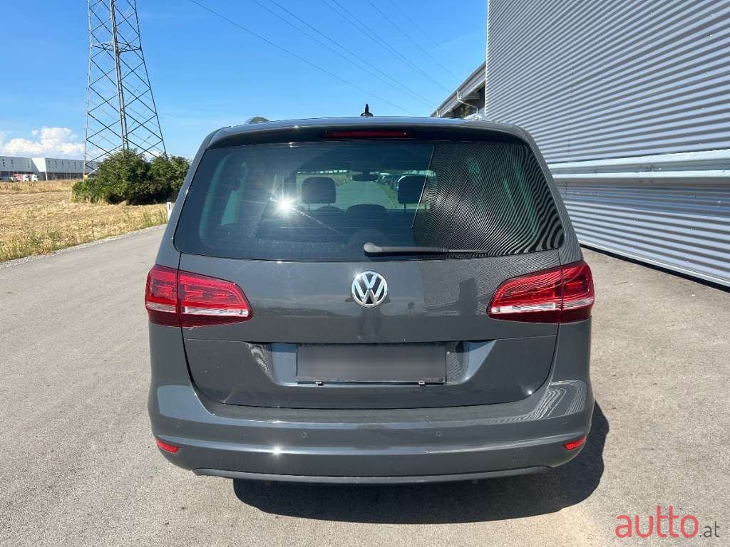2018' Volkswagen Sharan photo #5