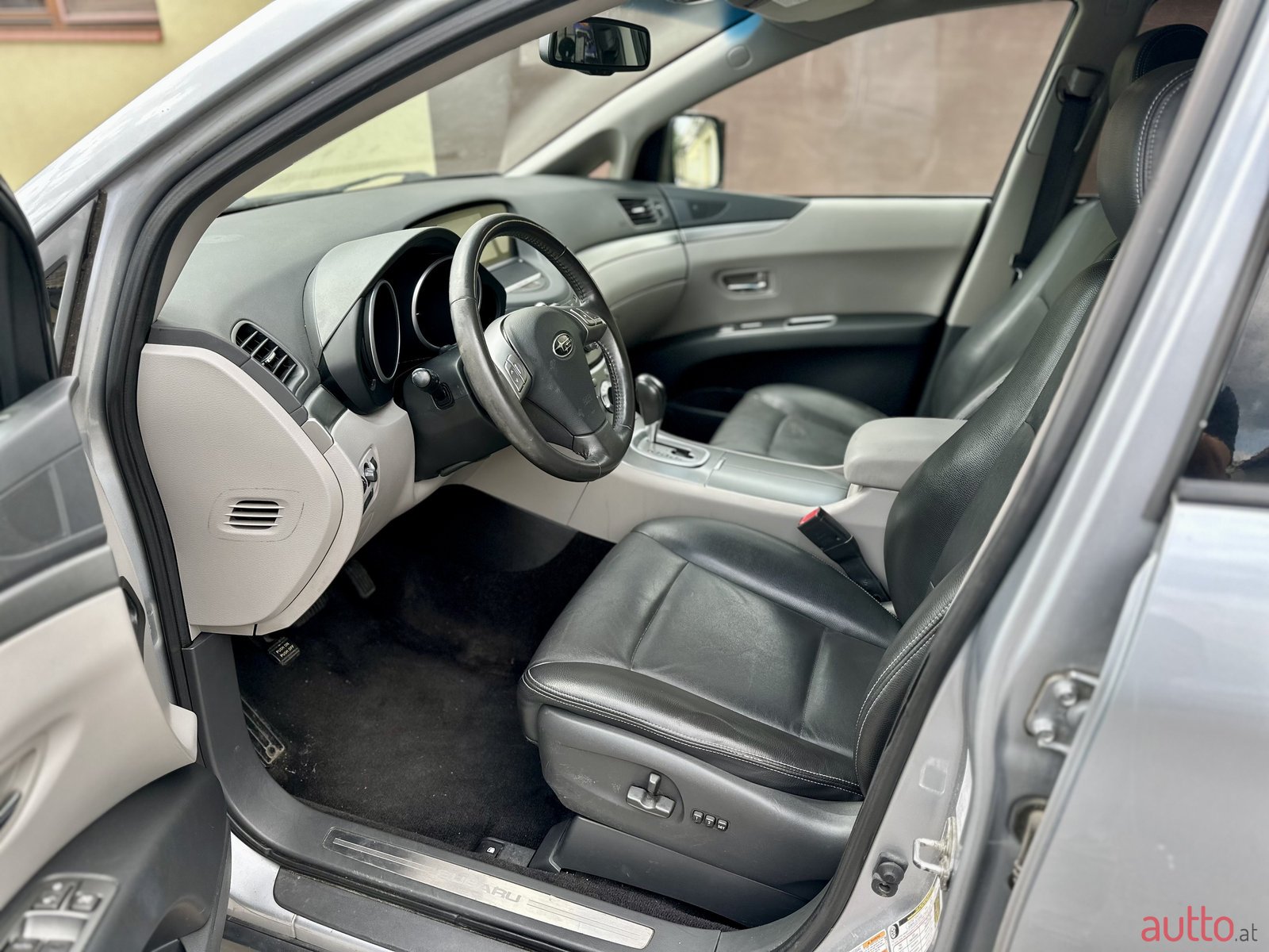 2013' Subaru Tribeca LIMITED 3.6 photo #7