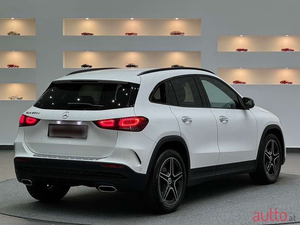2022' Mercedes-Benz Gla-Klasse photo #4