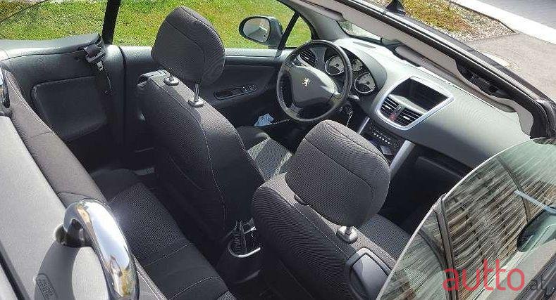 2007' Peugeot 207 photo #2