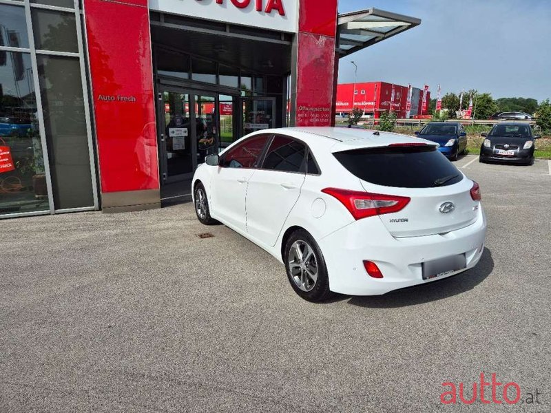 2016' Hyundai i30 photo #6