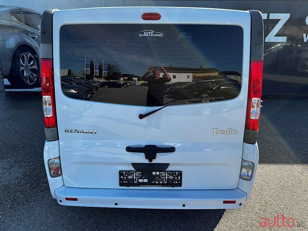 2010' Renault Trafic photo #5