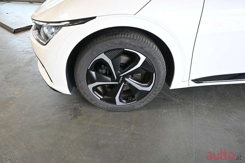 2021' Kia EV6 photo #4