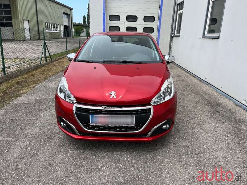 2019' Peugeot 208 photo #2