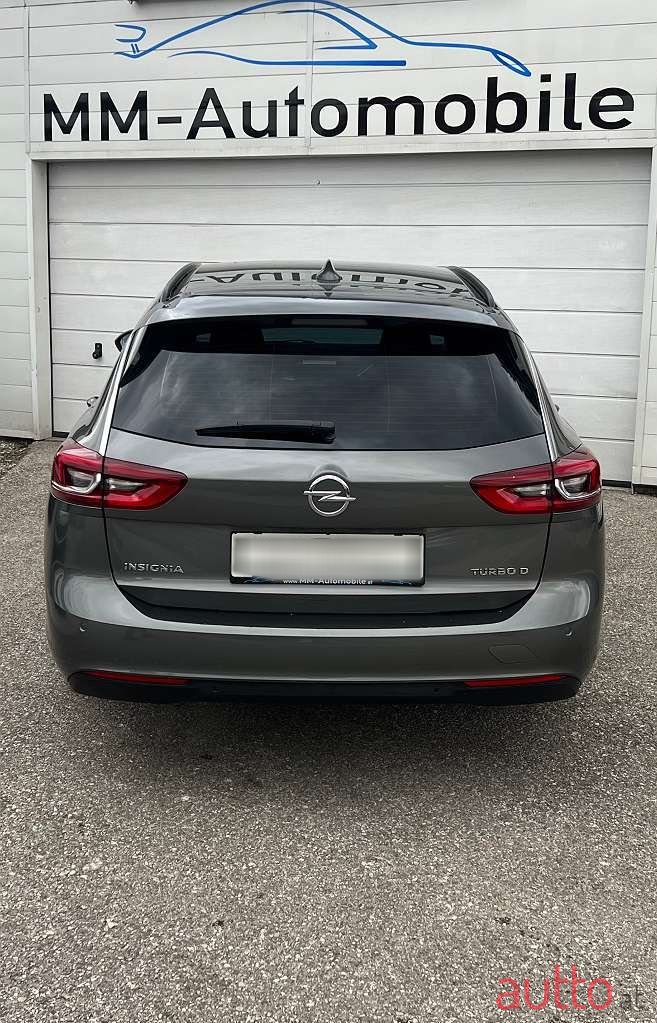 2017' Opel Insignia photo #4