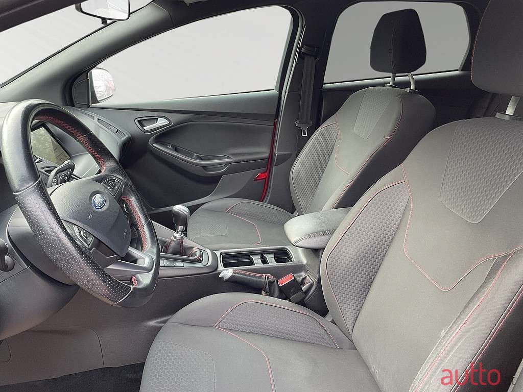 2018' Ford Focus photo #3