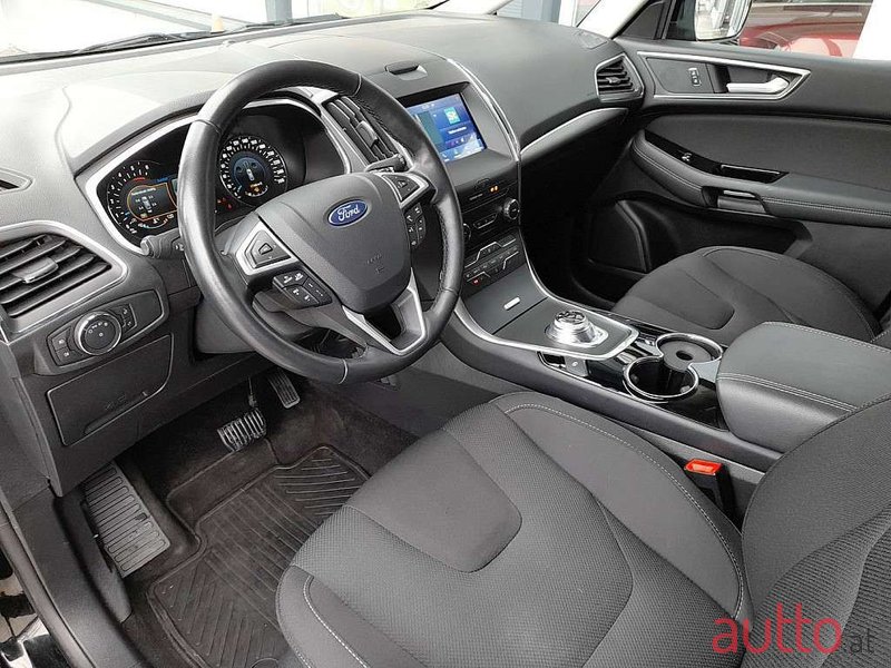 2019' Ford S-Max photo #3