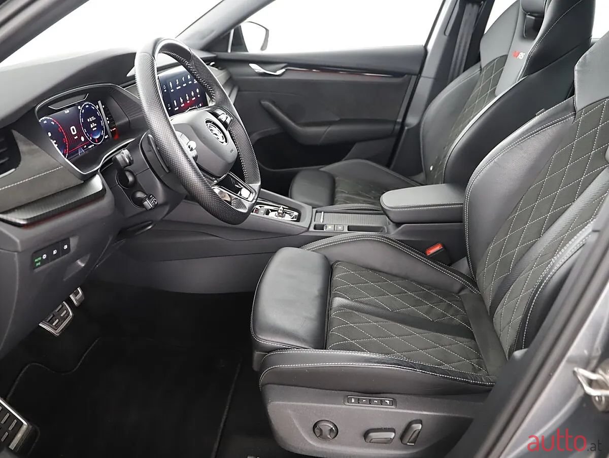 2023' Skoda Octavia photo #4