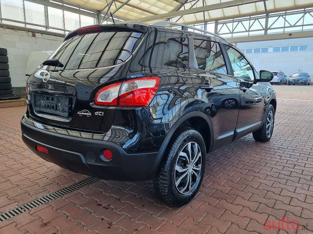 2013' Nissan Qashqai photo #6